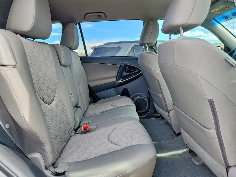 2011 TOYOTA RAV4 BASE  
