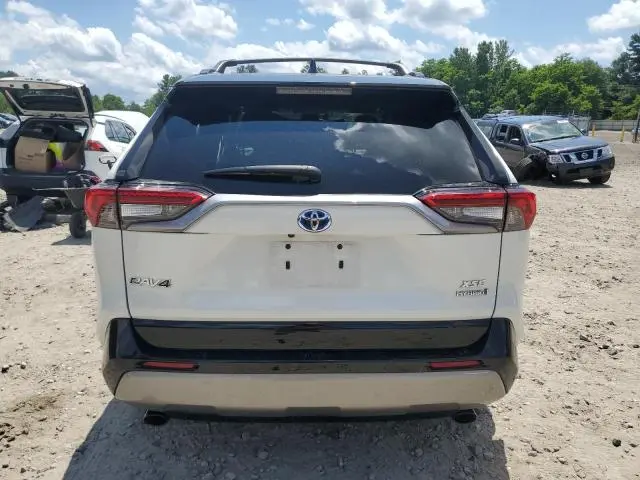 2022 TOYOTA RAV4 XSE  