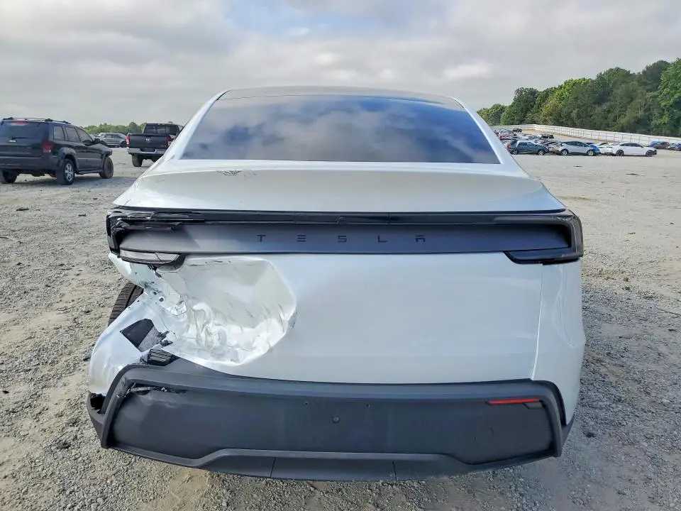 2026 TESLA MODEL Y   