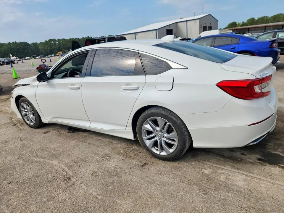 2018 HONDA ACCORD LX  