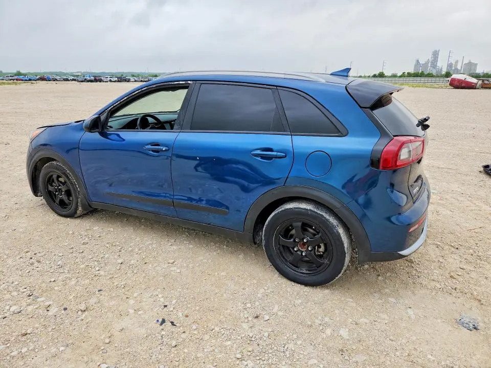 2017 KIA NIRO LX  