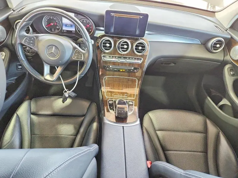 2016 MERCEDES-BENZ GLC 300  