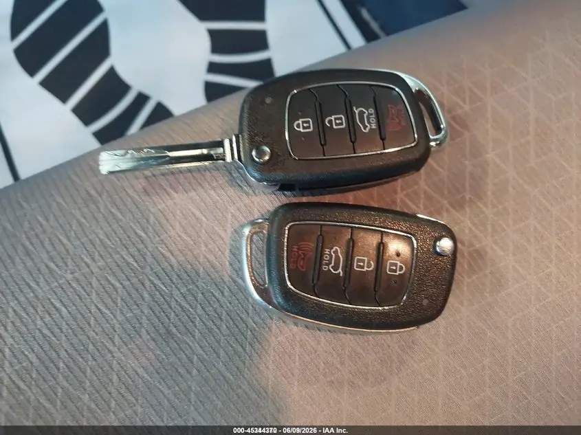 2018 HYUNDAI TUCSON SE