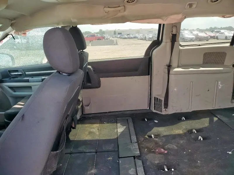 2010 DODGE GRAND CARAVAN SE  