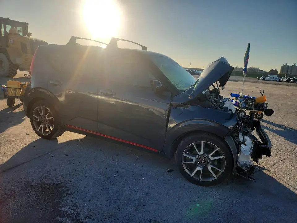 2021 KIA SOUL GT-LINE  