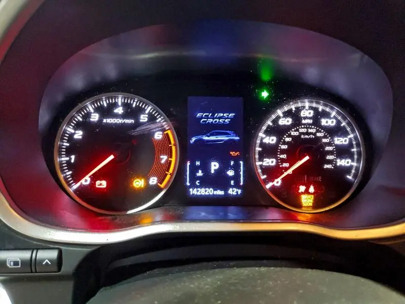 2020 MITSUBISHI ECLIPSE CROSS ES  