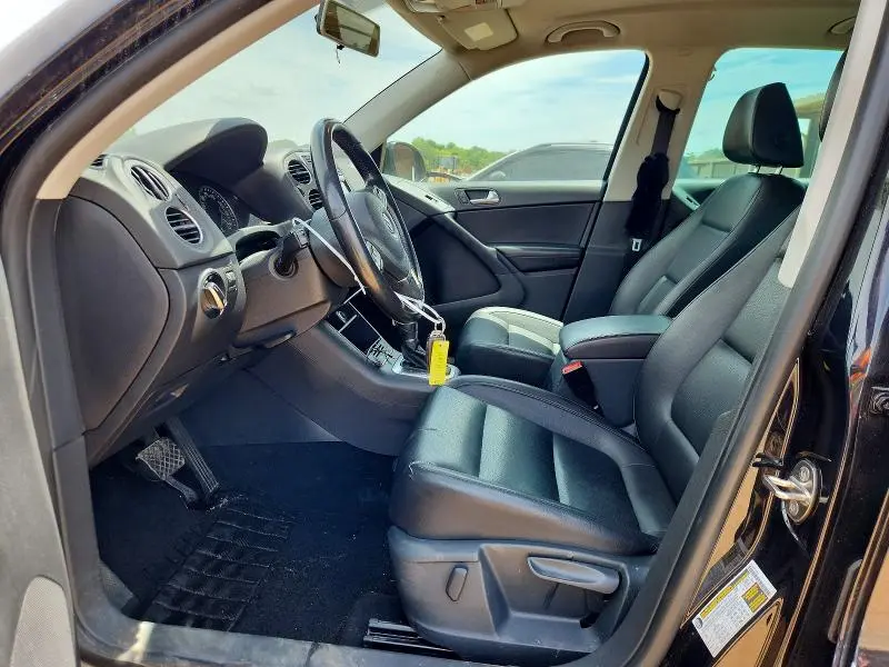 2014 VOLKSWAGEN TIGUAN S  
