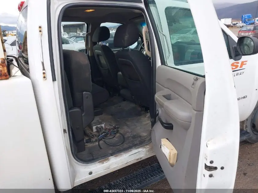 2010 CHEVROLET SILVERADO 3500HD WORK TRUCK