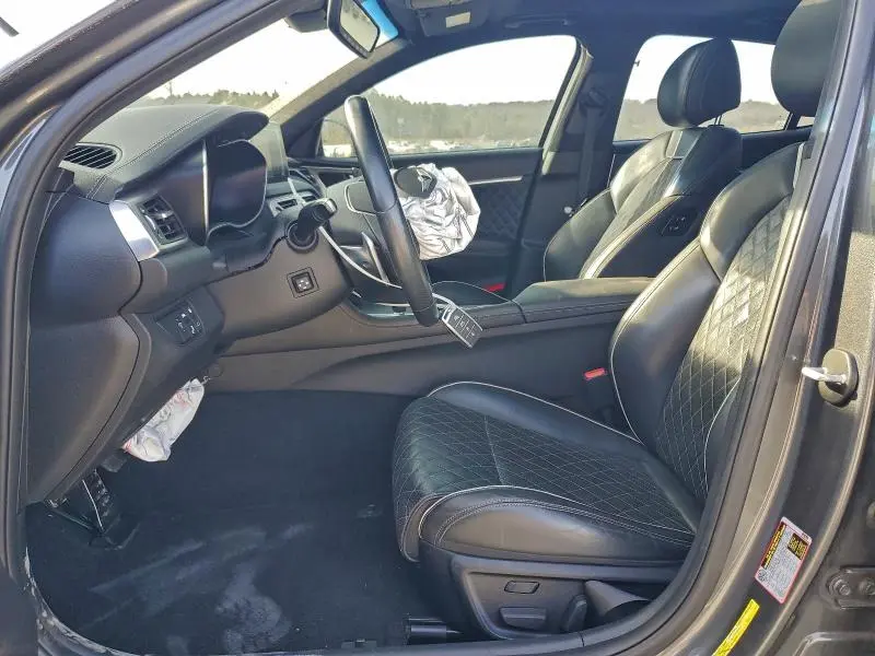 2020 GENESIS G70 PRESTIGE  