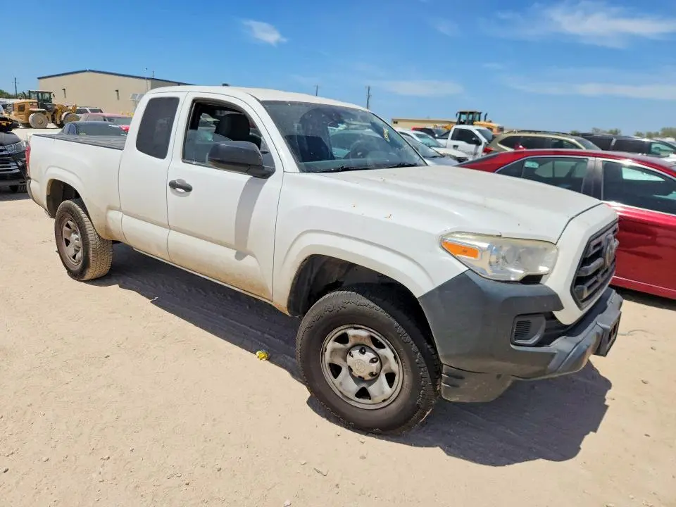 2019 TOYOTA TACOMA SR  