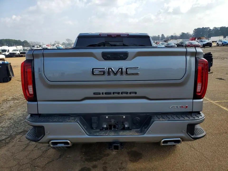 2024 GMC SIERRA K1500 AT4  
