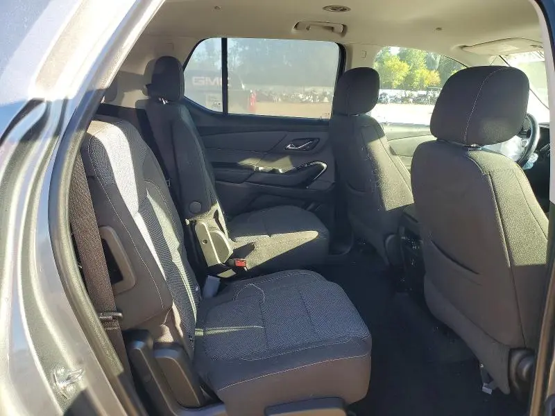 2021 CHEVROLET TRAVERSE LT  