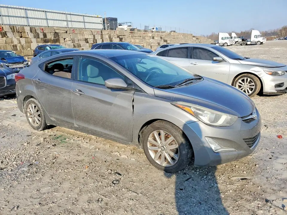 2014 HYUNDAI ELANTRA SE  
