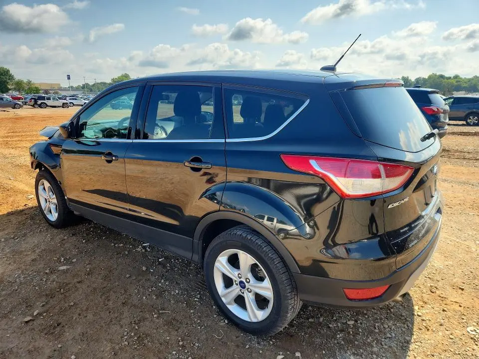 2015 FORD ESCAPE SE  