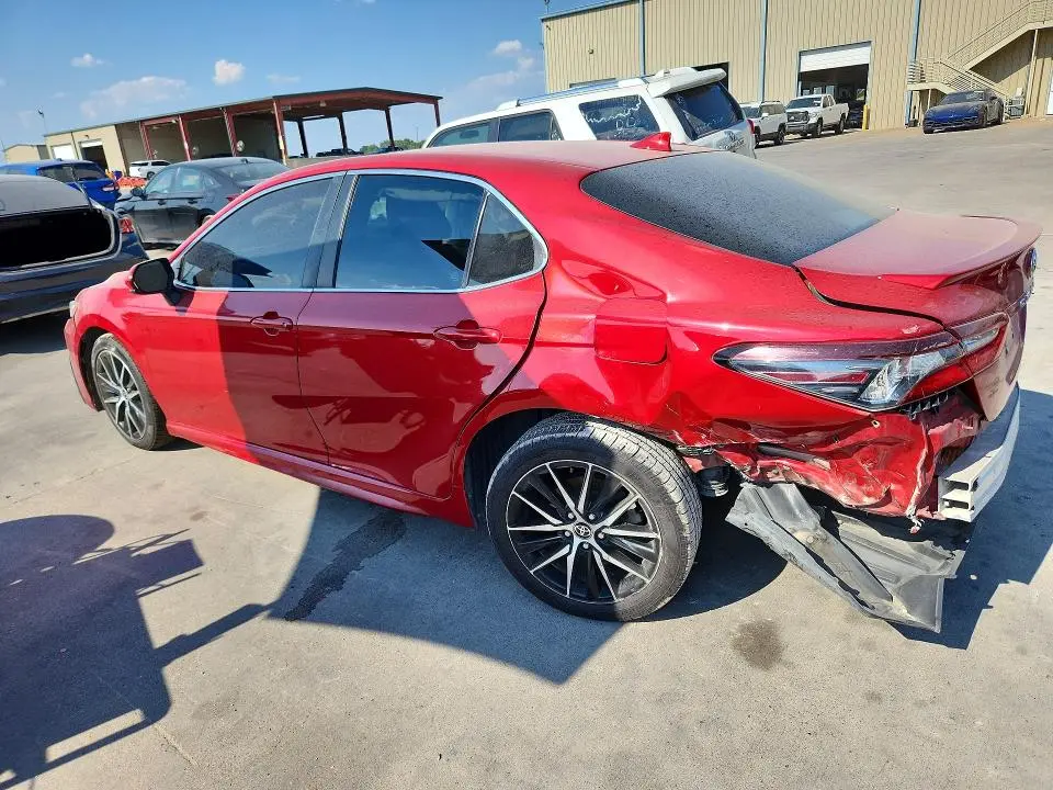 2021 TOYOTA CAMRY SE  
