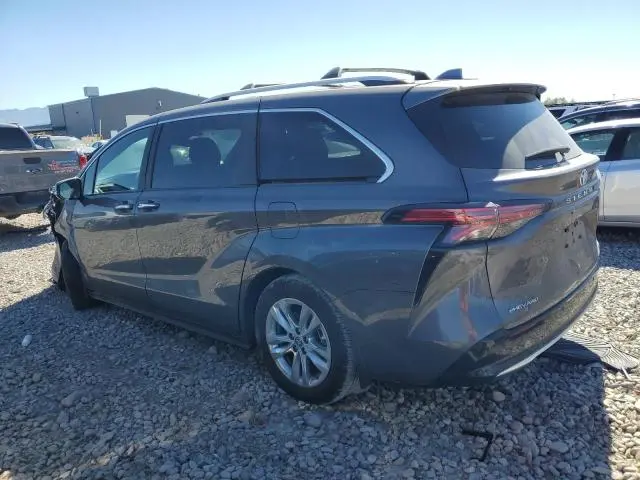 2025 TOYOTA SIENNA LIMITED  