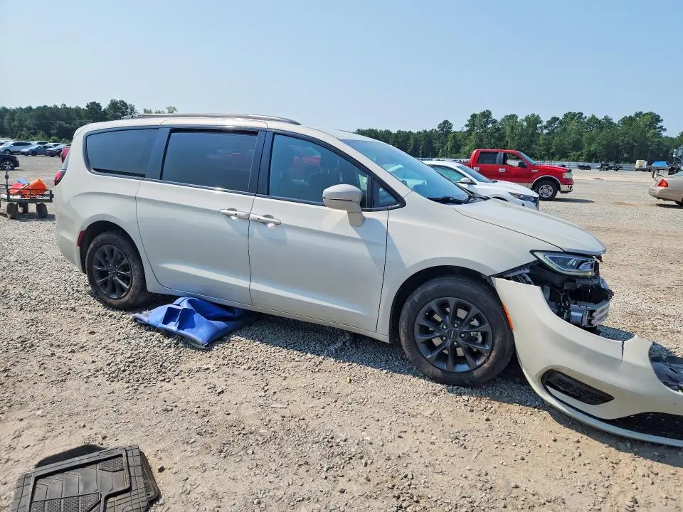 2021 CHRYSLER PACIFICA TOURING  