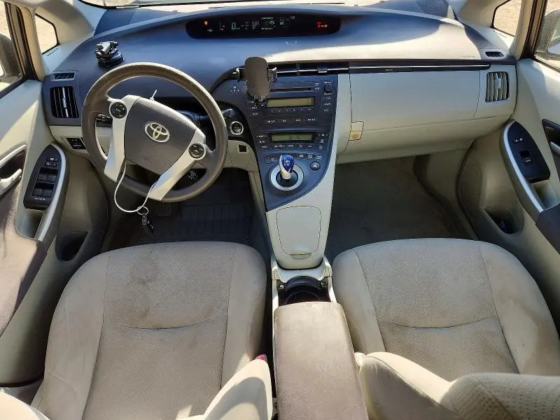 2010 TOYOTA PRIUS II  