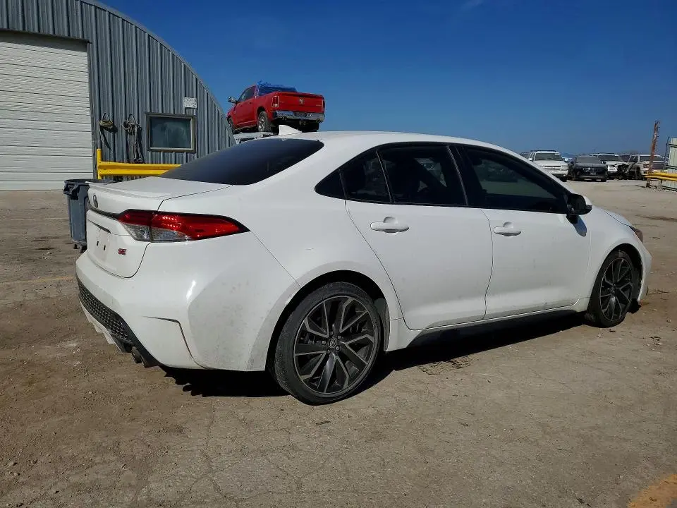 2022 TOYOTA COROLLA SE  