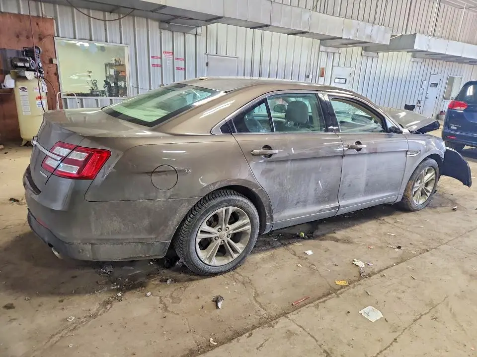 2016 FORD TAURUS SE  