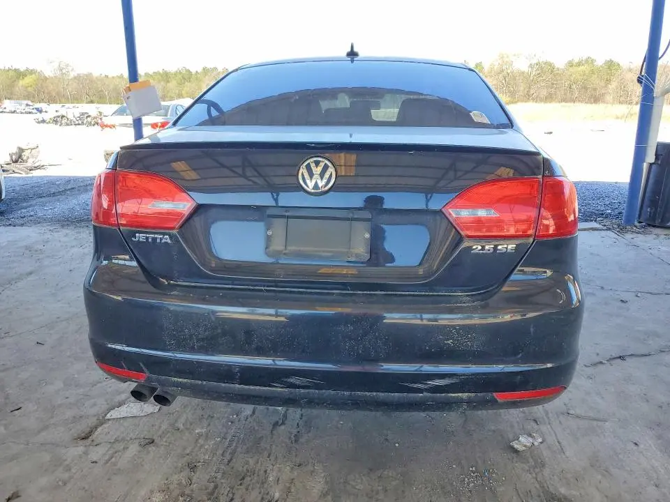 2013 VOLKSWAGEN JETTA SE  
