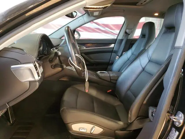 2013 PORSCHE PANAMERA 2  