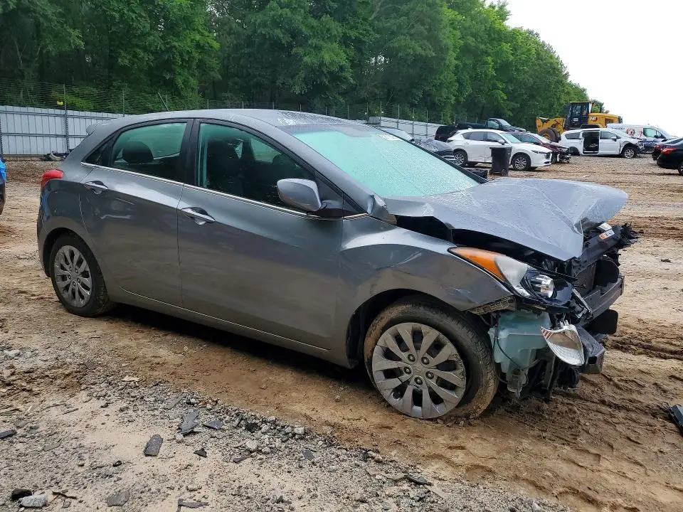 2017 HYUNDAI ELANTRA GT BASE  