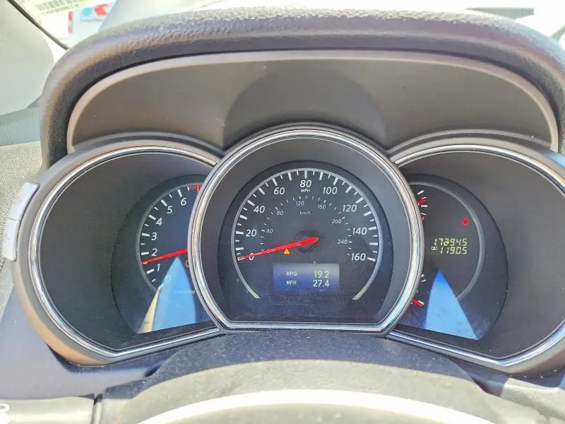2013 NISSAN MURANO S  