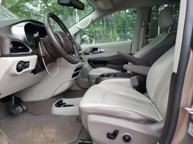 2017 CHRYSLER PACIFICA TOURING L  