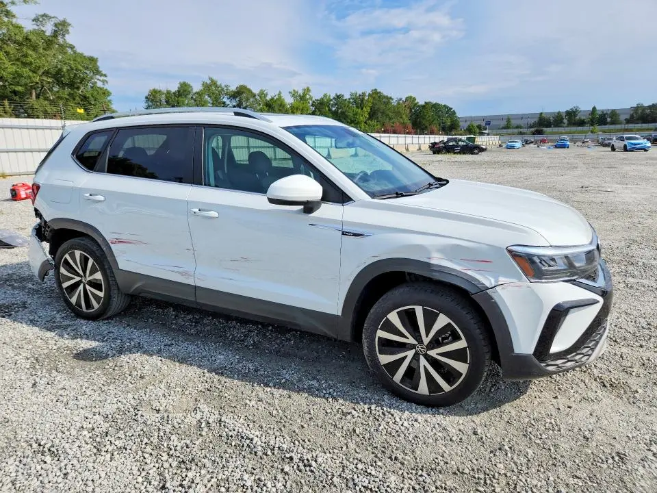 2022 VOLKSWAGEN TAOS SE  