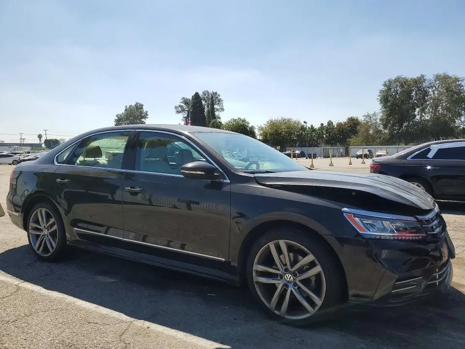2016 VOLKSWAGEN PASSAT S  