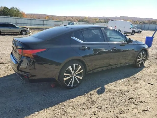 2021 NISSAN ALTIMA SR  