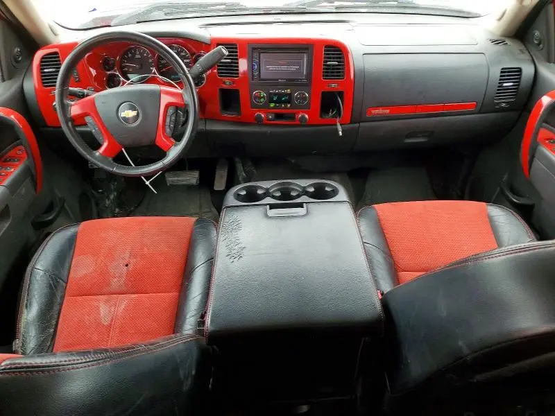 2011 CHEVROLET SILVERADO C1500 LT  