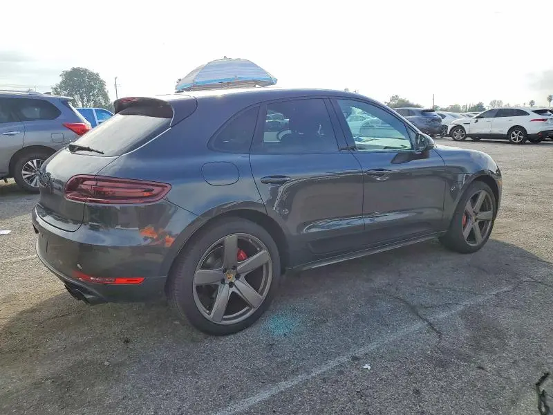 2018 PORSCHE MACAN GTS  