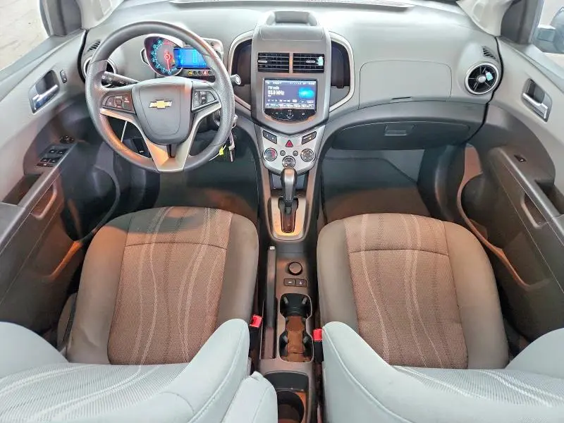 2015 CHEVROLET SONIC LT  
