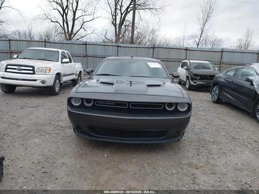 2018 DODGE CHALLENGER SXT