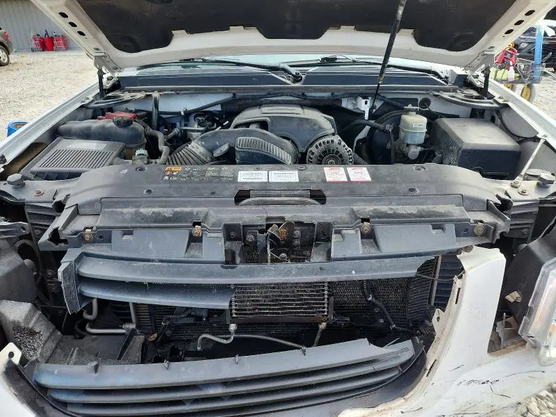 2011 GMC YUKON XL K1500 SLE  