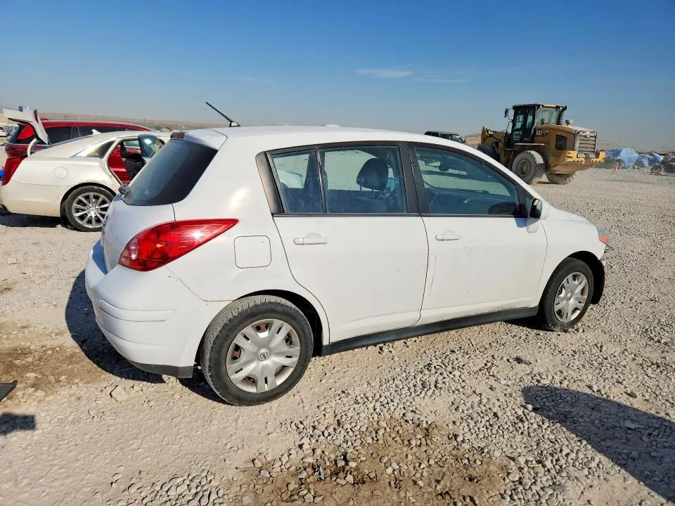 2010 NISSAN VERSA 1.8 S  