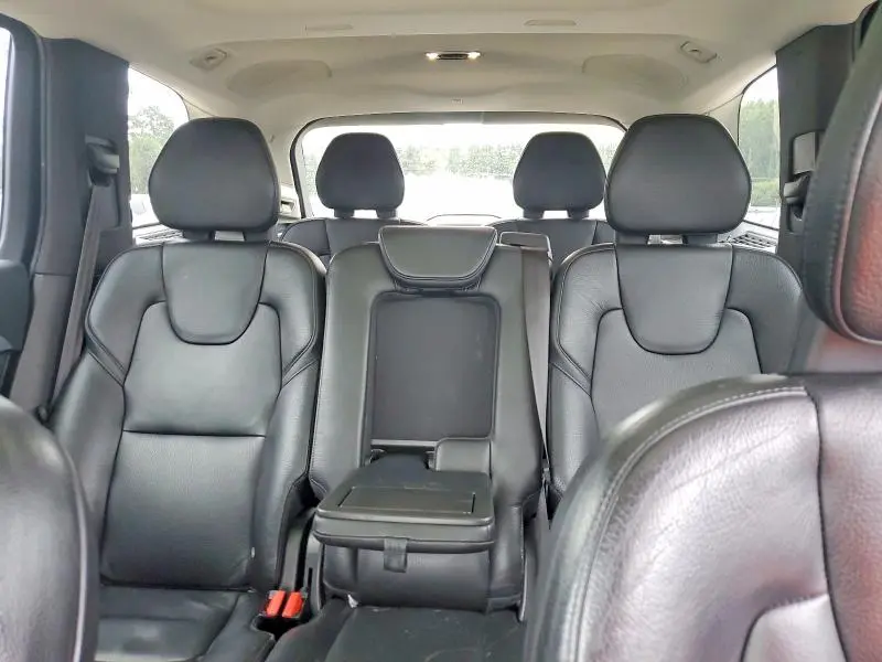 2018 VOLVO XC90 T6  