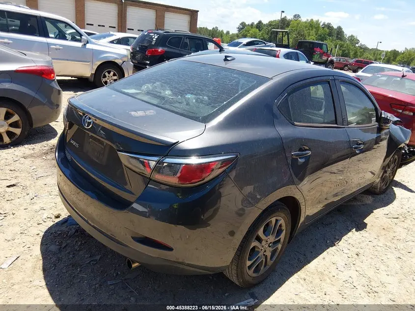 2019 TOYOTA YARIS LE