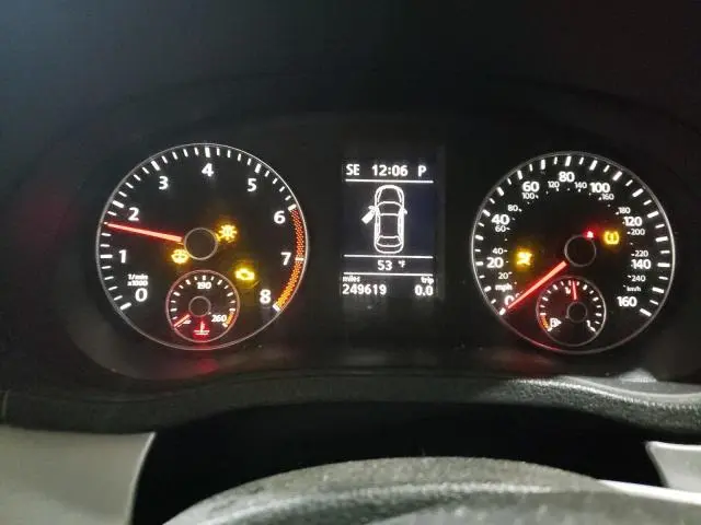 2012 VOLKSWAGEN PASSAT SE