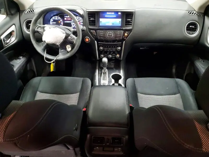 2018 NISSAN PATHFINDER SV  