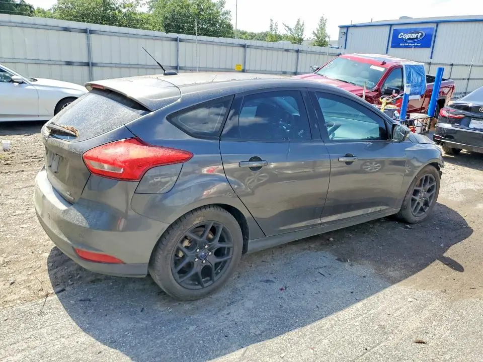 2016 FORD FOCUS SE  