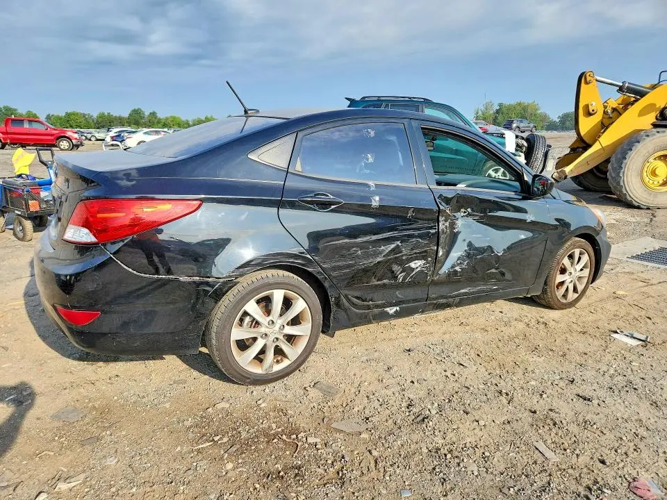 2012 HYUNDAI ACCENT GLS  