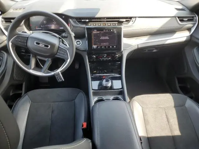 2024 JEEP GRAND CHEROKEE LAREDO  