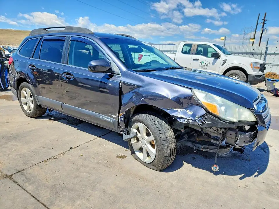 2013 SUBARU OUTBACK 2.5I PREMIUM  