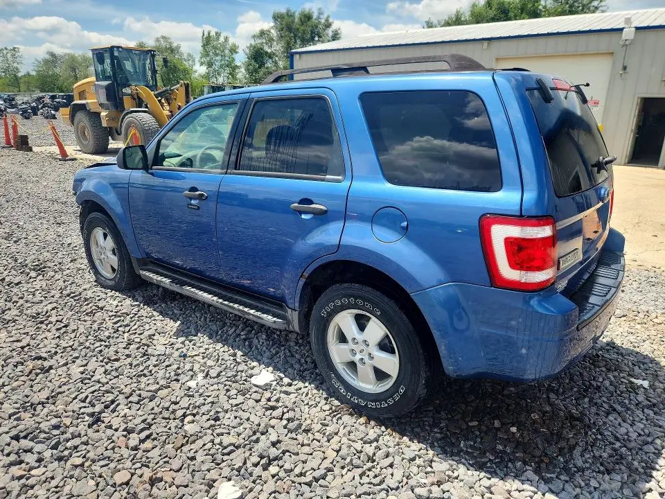 2010 FORD ESCAPE XLT  