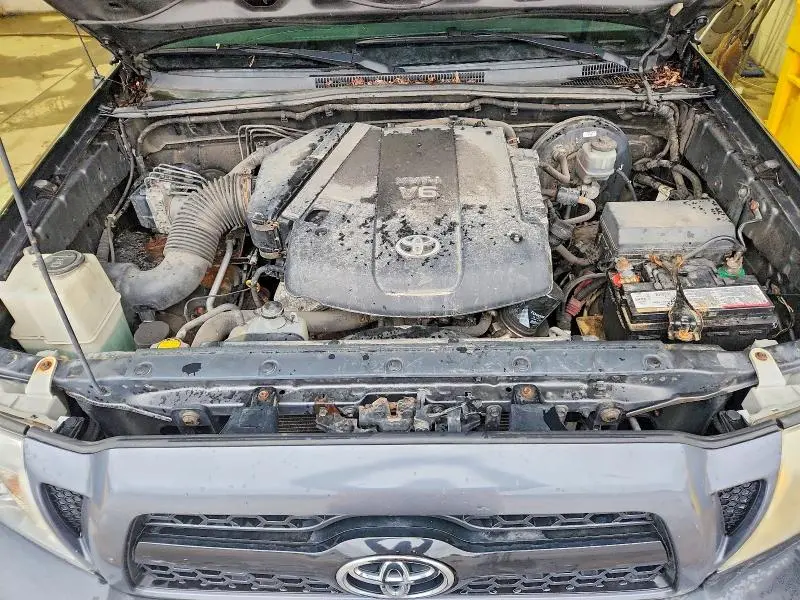 2011 TOYOTA TACOMA V6  