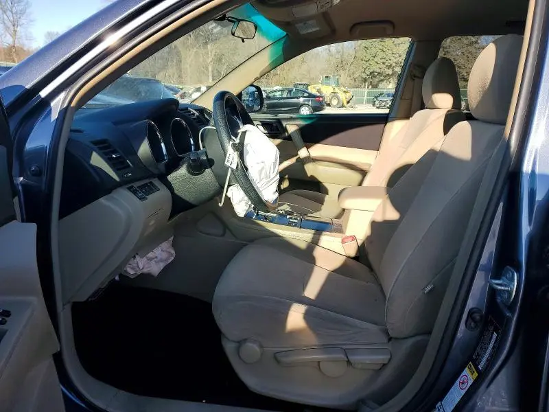 2012 TOYOTA HIGHLANDER BASE  
