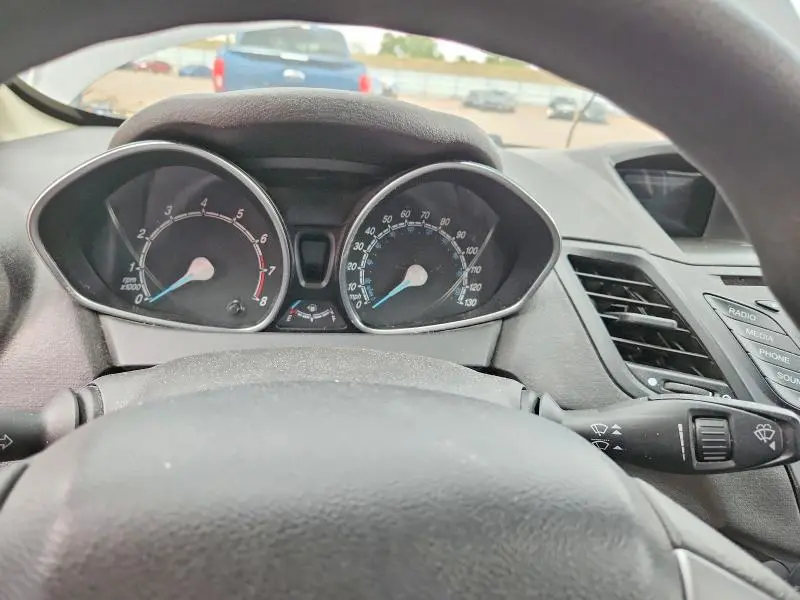 2017 FORD FIESTA SE  